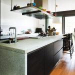 The latest kitchen trends are all about clean lines, with flat-front cabinets and muted countertops with same-level seating. Some designers are even doing away with upper cabinets in today’s contemporary kitchens.