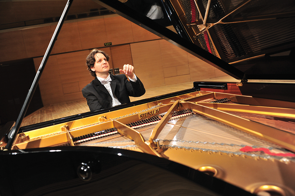 Pianist Daniel Wnukowski has performed worldwide and brings his passion for great music to Collingwood this summer.