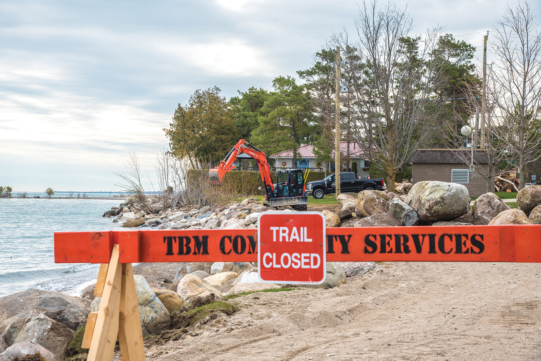 The trail at Bayview Park in Thornbury was closed for waterfront repairs last spring.